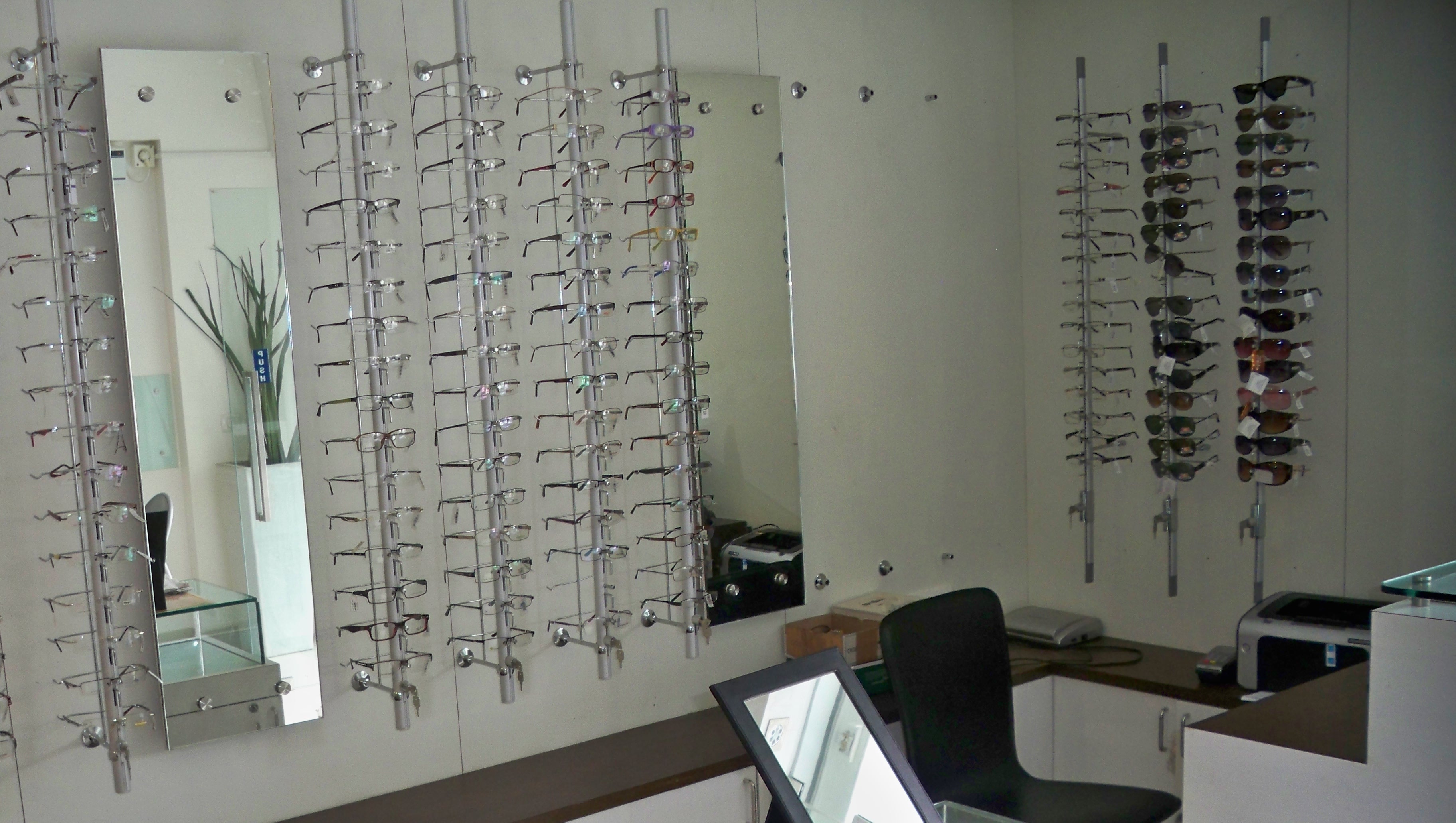 Optical shop and spectacles